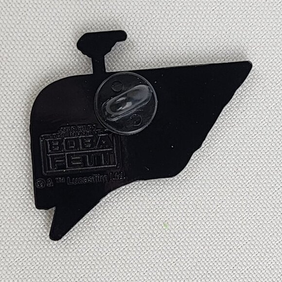 Star Wars Boba Fett Collectors Pin - Picture 2 of 4